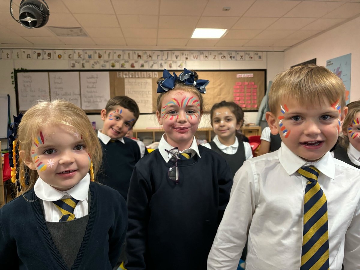 We are loving FUN Friday in school🎆 <a href="/CroxtethC/">CroxtethCPS</a>