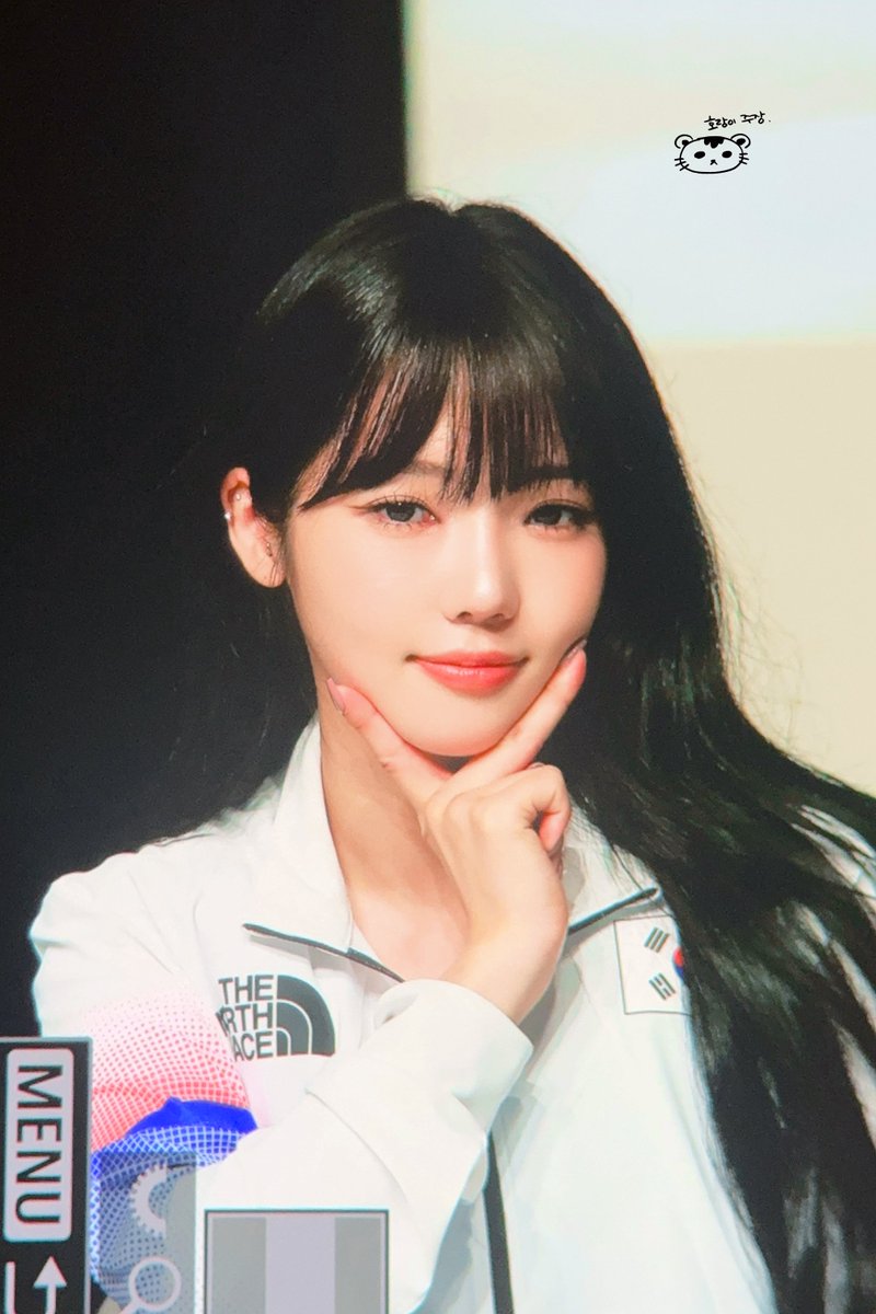 Naz_981123's tweet photo. 240913

피—스

#노지선 #RohJisun 
#프로미스나인 #fromis_9 https://t.co/5Z7AuuLCtF