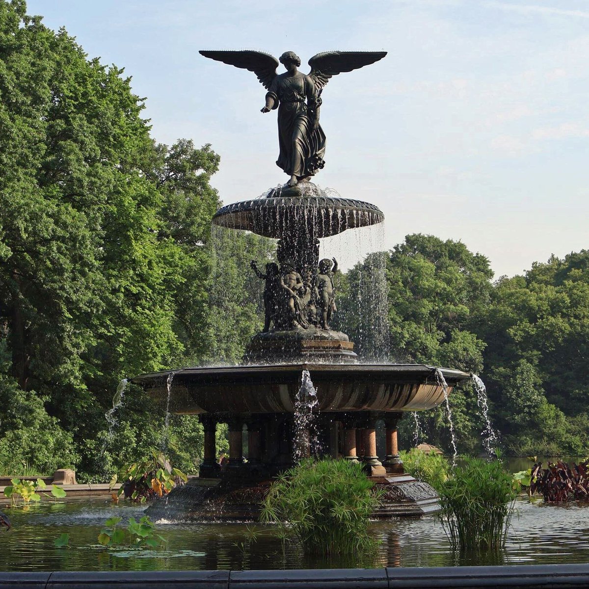 mi_jim's tweet photo. #FinovateFall was absolutely brilliant. Thanks to everyone at @Finovate for the work you do to pull together these world class events. ๐๐ผ
Now it's time to take a well-deserved day off to enjoy NYC. Coffee in hand, first stop: one of my fav spots in Central Park. ๐ณ Back at it on Monday.