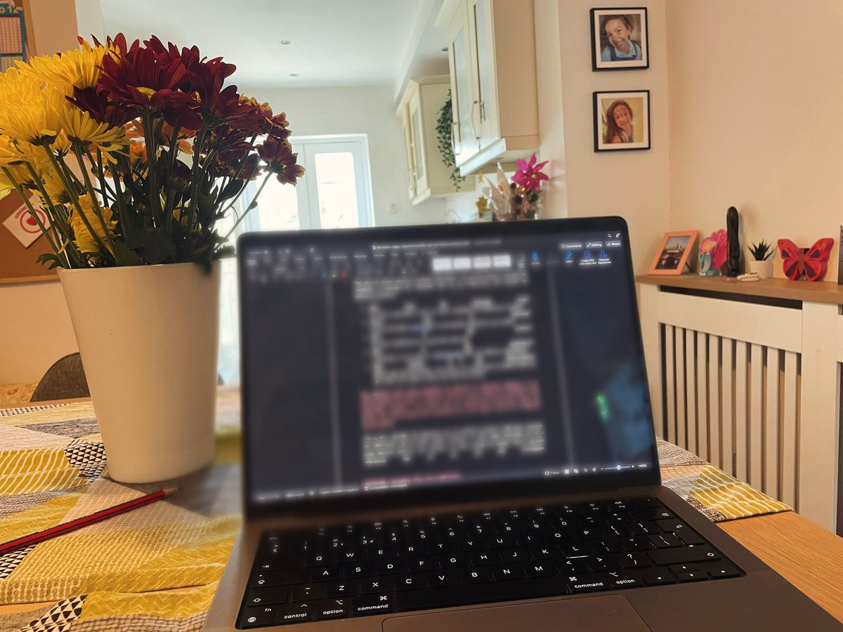 Fraser_Carlene's tweet photo. 🚨 ridiculously happy post ‼️ 

Today the #words overflowed ✍🏽

They hadn’t for some time… 
They couldn’t. 
But today they did. 
I’m overwhelmed! 

#amwriting #amwritingagain
#September #storytelling #muse
#writerscommunity https://t.co/5on26p5xFi