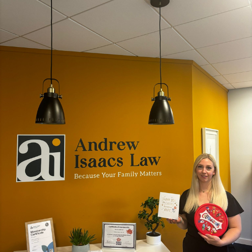 Our Francesca Mears has received a thank you card and gift from a happy client.

Well done Fran, keep up the hard work 👏

#clientsatisfaction #happyclient #familylaw