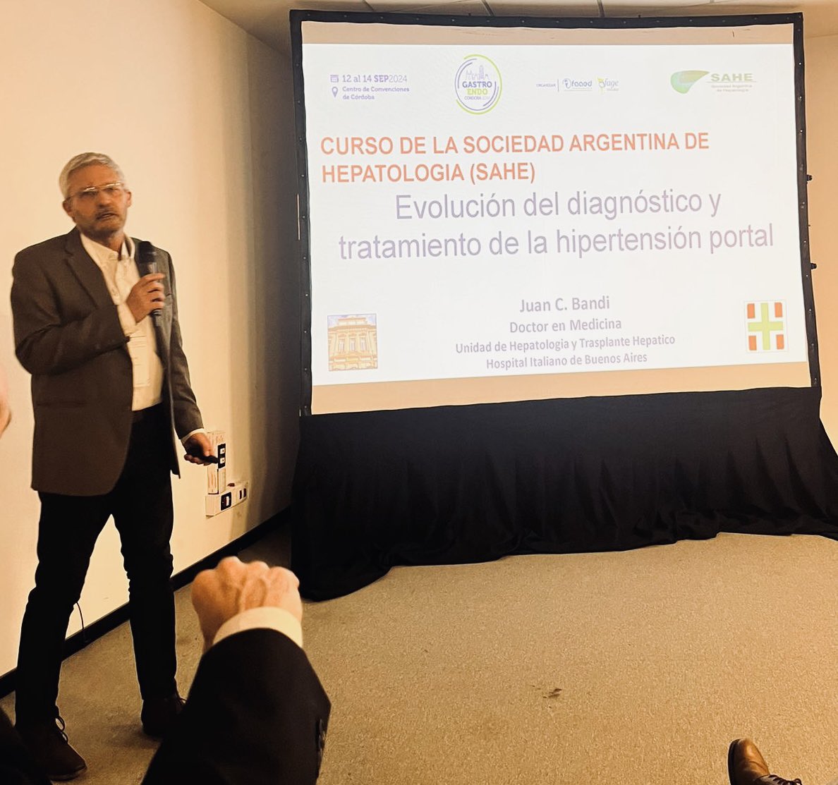Primer dia del Curso de Hepatologia de la SAHE, gracias a todos por la participación!