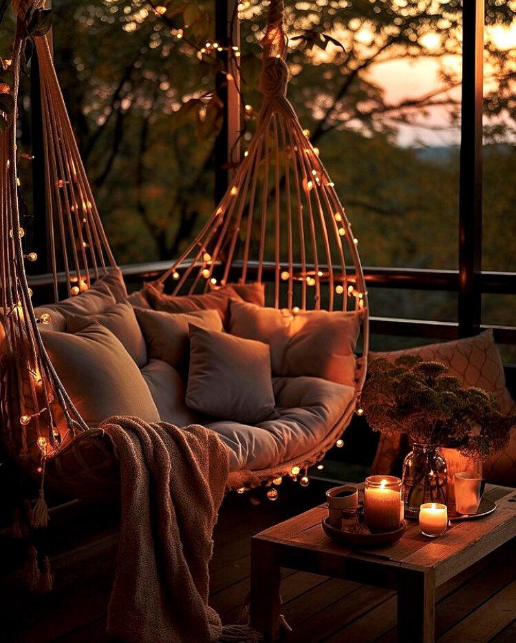 UllaMaijaMaatta's tweet image. Beautiful and relaxing evening 🧡🍂💫
#interioryesplz #cozyroom #autumn