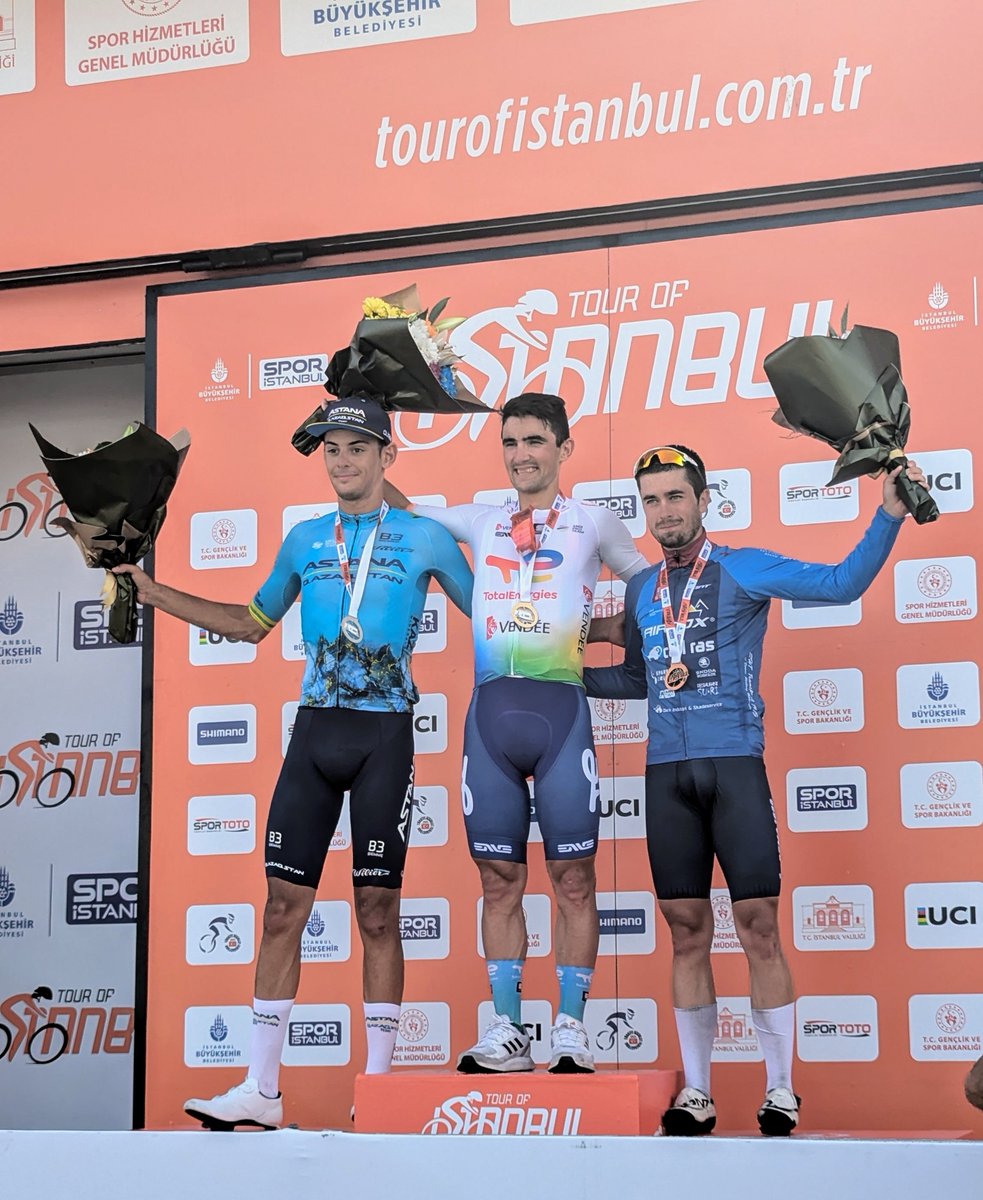 faustocoppi60's tweet photo. The podium of stage 2 of @tourofistanbul , Șile - Șile: 

🥇 🇫🇷 @mat_burgaudeau (@TeamTotalEnrg ) 🏆
🥈 🇮🇹 Alessandro Romele (@AstanaQazTeam ) 
🥉 🇩🇰 @MagnusBakKlaris (Airtox - Carl Ras) 

#TourofIstanbul https://t.co/ZNc15Wrufg