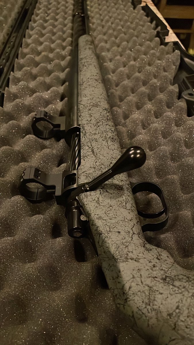 Weavennnn's tweet photo. Building a custom loadout IRL. Arrowhead Obsidian Smokeless Muzzleloader with a lovely paint job. @ArrowheadRifles https://t.co/UVR7SVWz2X