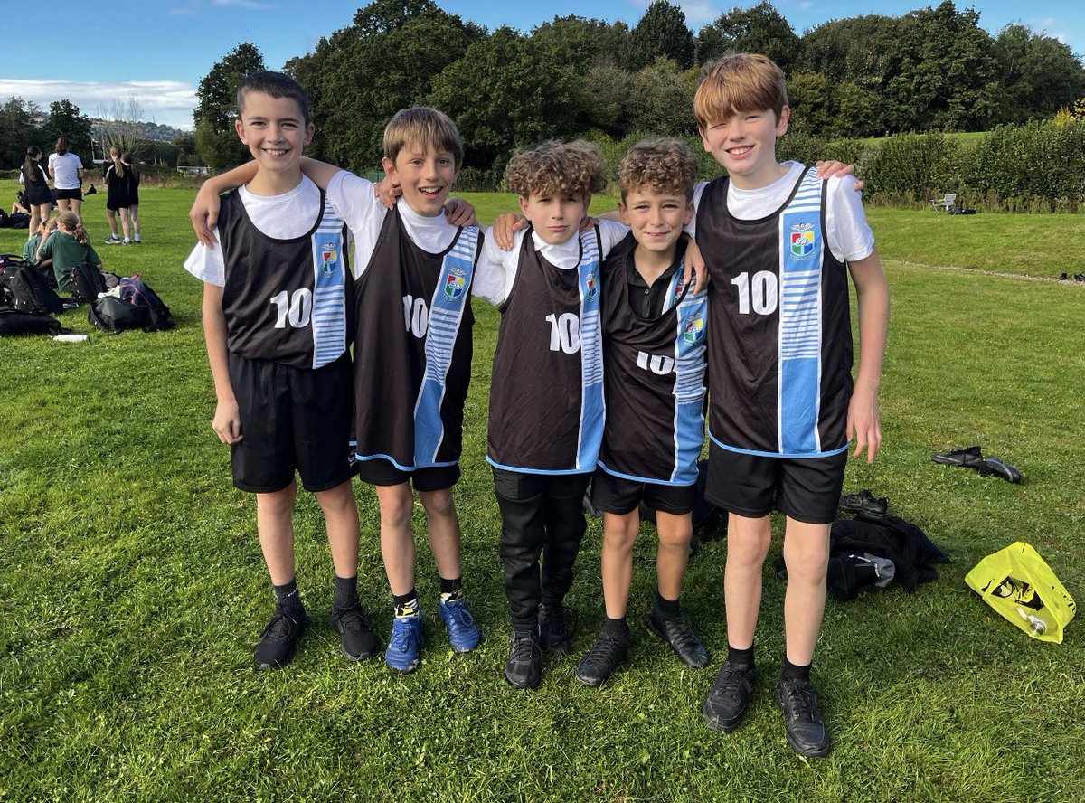 Well done to all students that participated in the South East Wales Schools Cross Country Relay Championships yesterday 🏃🏽🏆⭐️
