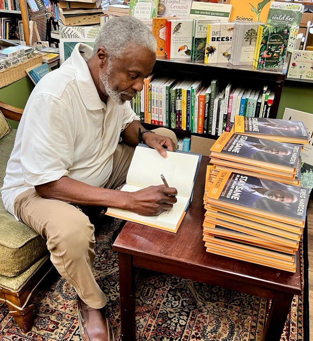 SamWebb77's tweet image. Heartbroken, but blessed to have called @RealGregHarden my friend. So many times he guided me with sage advice. ALWAYS there for every family crisis to lift me up. Even made me try exotic restaurants serving wheat germ and beet juice! 😂 Gonna miss my guy. Love you, G.