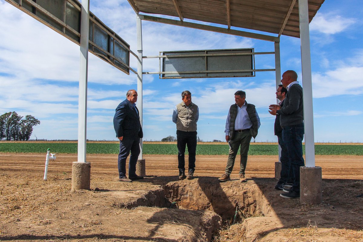 <a href="/intaargentina/">INTA</a> <a href="/APRHI_CBA/">Adm. Provincial de Recursos Hídricos de Cba. 💦</a> <a href="/AquilesSali/">Aquiles  Salinas</a> <a href="/mundoagrocba/">mundo agro cba</a> <a href="/Agroverdad/">Agroverdad</a> <a href="/JCMolinaHafford/">Juan Cruz MOLINA 🍁🍂🍁</a> <a href="/basicasunvm/">Instituto de Básicas y Aplicadas - UNVM</a> En el marco de la 8º Reunión Internacional de #Riego, autoridades de <a href="/intaargentina/">INTA</a> y de <a href="/agriculturaar/">Secretaría de Agricultura, Ganadería y Pesca</a>, recorrieron los módulos de riego instalados en #INTAManfredi.

✅ Participaron <a href="/JCMolinaHafford/">Juan Cruz MOLINA 🍁🍂🍁</a>, Presidente #INTA y <a href="/AquilesSali/">Aquiles  Salinas</a>, Director de <a href="/IntaCordoba/">INTA Córdoba </a> 

(sigue)👇