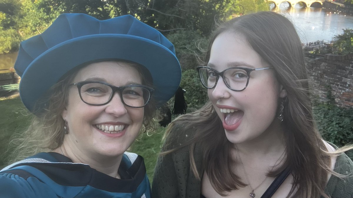 Dr Terri Grant tweet media