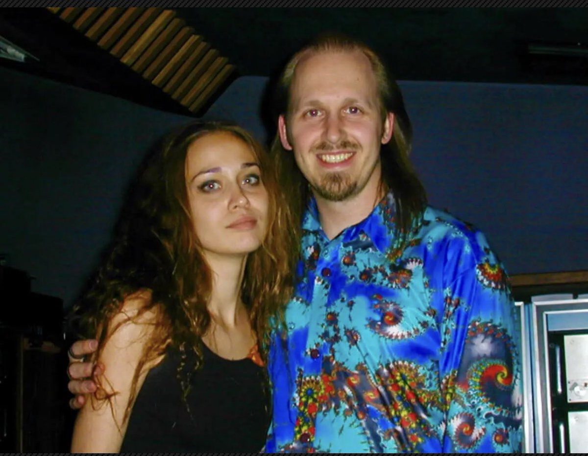 BrianVibberts's tweet image. Happy birthday Fiona! 

🌟🎼🎵🎹🎤🌟

This is a pic from the Extraordinary Machine sessions at Ocean Way Recording. 

#fiona #fionaapple #september13 #extraordinarymachine #studio #oceanway