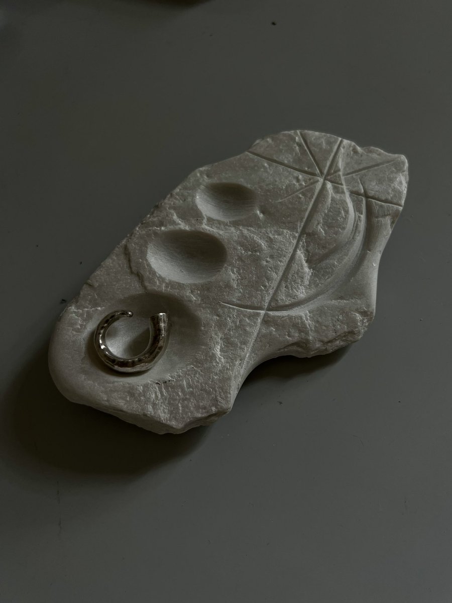 _stepstepstep's tweet image. soapstone sketch for my rings &amp;lt; 3