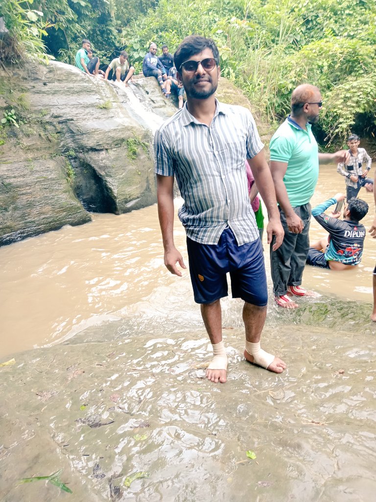 mdRashedmahamud's tweet image. বিশ্বাস হ’ল অন্তরের মধ্যে একটি জ্ঞান, প্রমাণের নাগালের বাইরে।