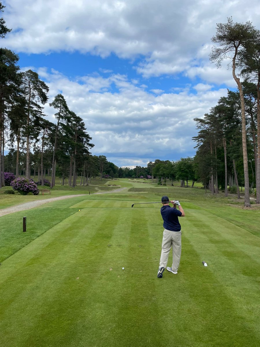 Design On Par tweet media