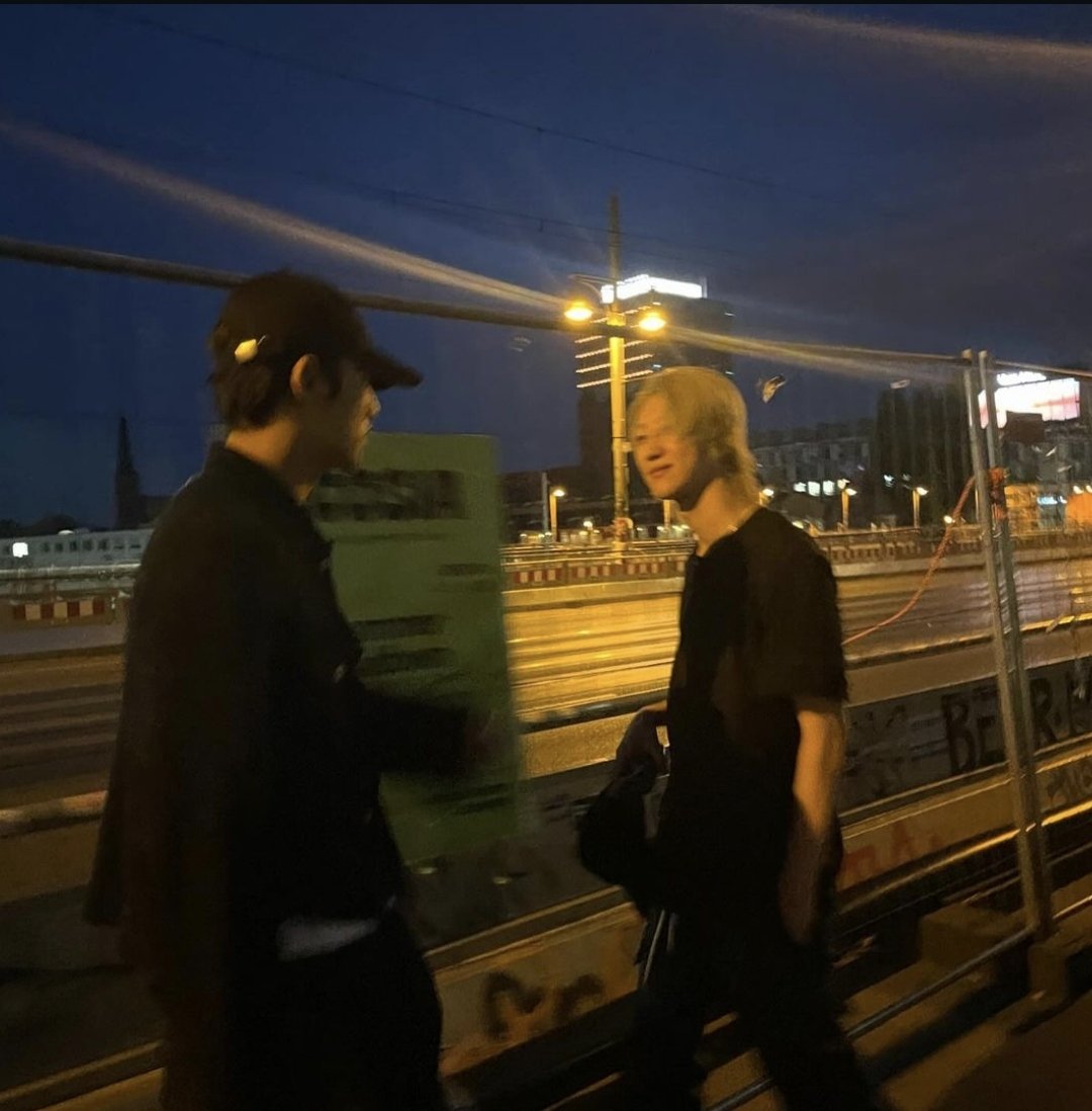 88taIes's tweet photo. WTF GYUHAO???? https://t.co/5Cu72A84mg