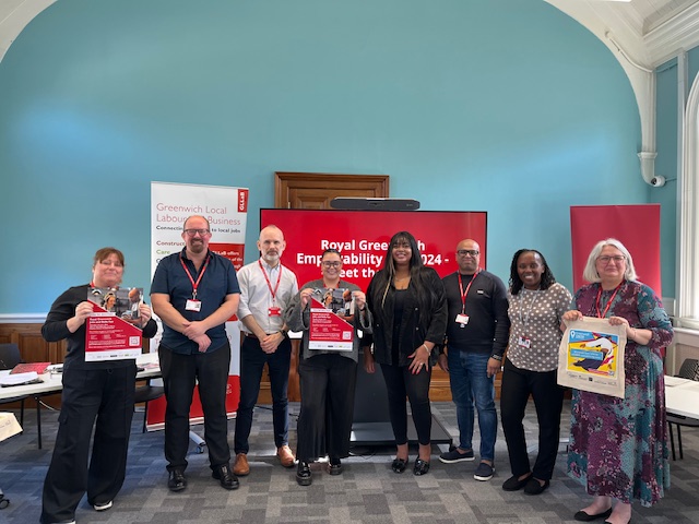 Royal_Greenwich's tweet image. Employability Day is in full swing!

Great to see so many people taking steps toward a new job  and finding out about support available at today&apos;s event👐

#GLLaB can help you find work all year round, get in touch at royalgreenwich.gov.uk/gllab

#WorkingforBetterWork @ersa_news