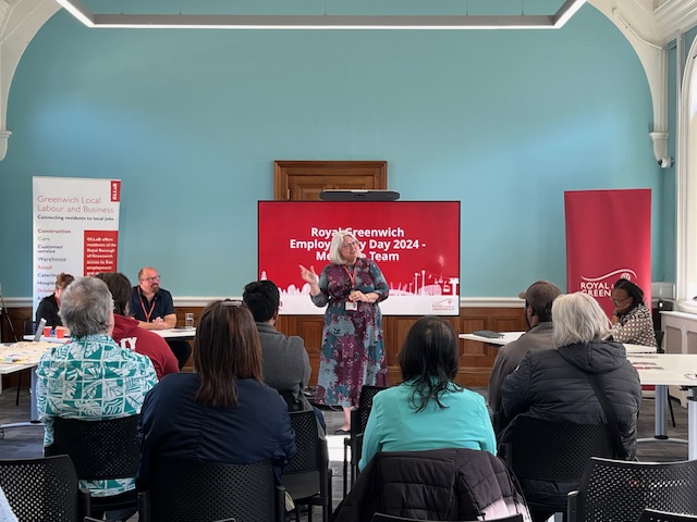 Royal_Greenwich's tweet image. Employability Day is in full swing!

Great to see so many people taking steps toward a new job  and finding out about support available at today&apos;s event👐

#GLLaB can help you find work all year round, get in touch at royalgreenwich.gov.uk/gllab

#WorkingforBetterWork @ersa_news