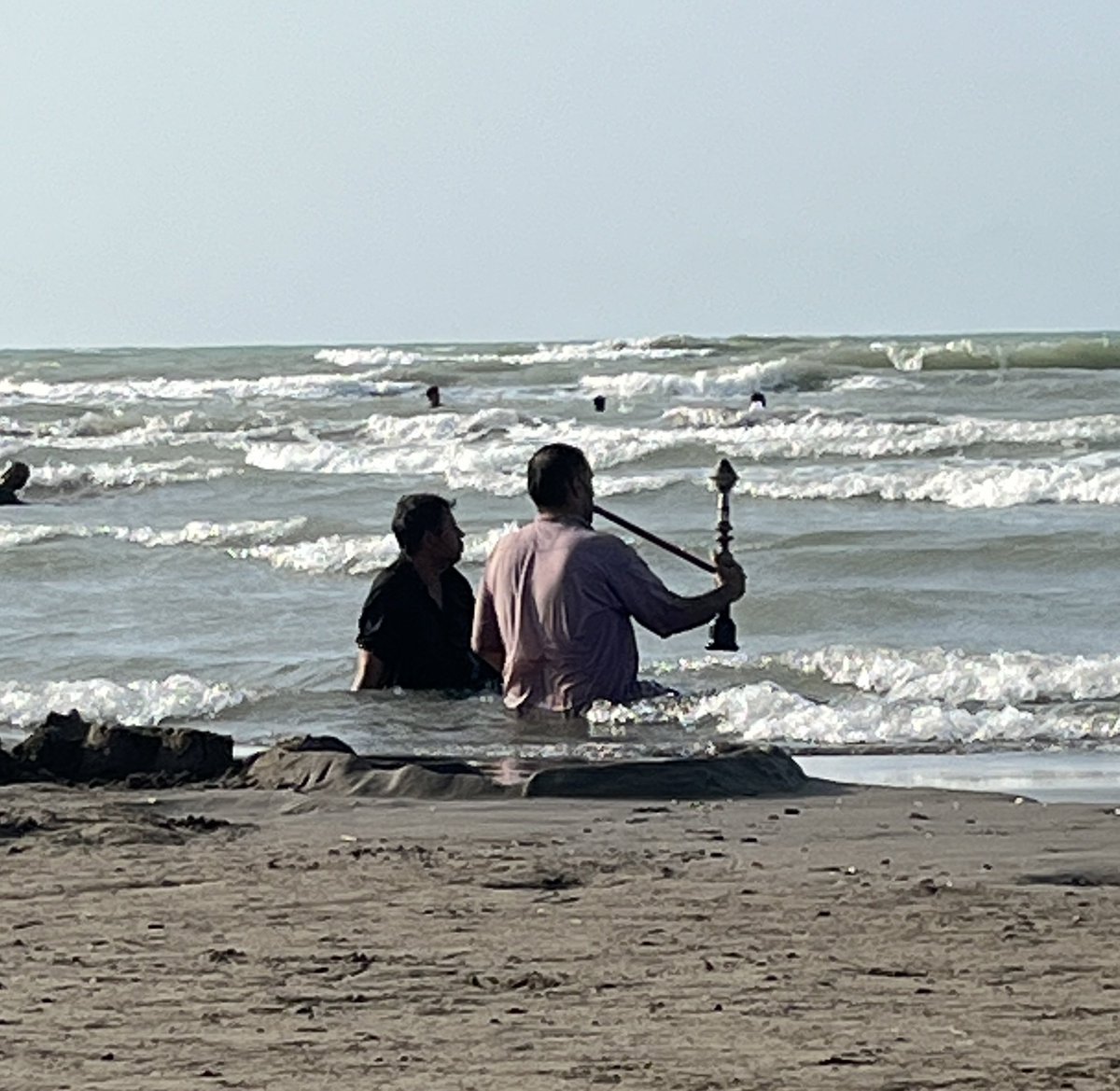 ~الهه~ tweet media