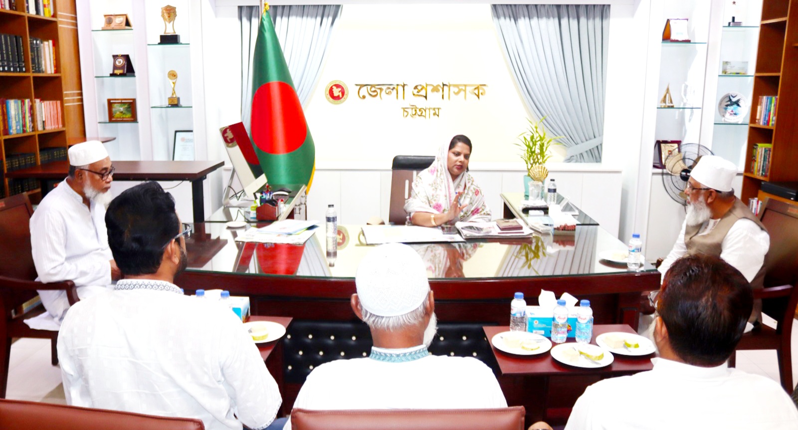 চট্টগ্রাম জেলা প্রশাসকের সাথে সৌজন্য সাক্ষাৎ করেছেন চট্টগ্রাম মহানগরী আমীর শাহজাহান চৌধুরীর
