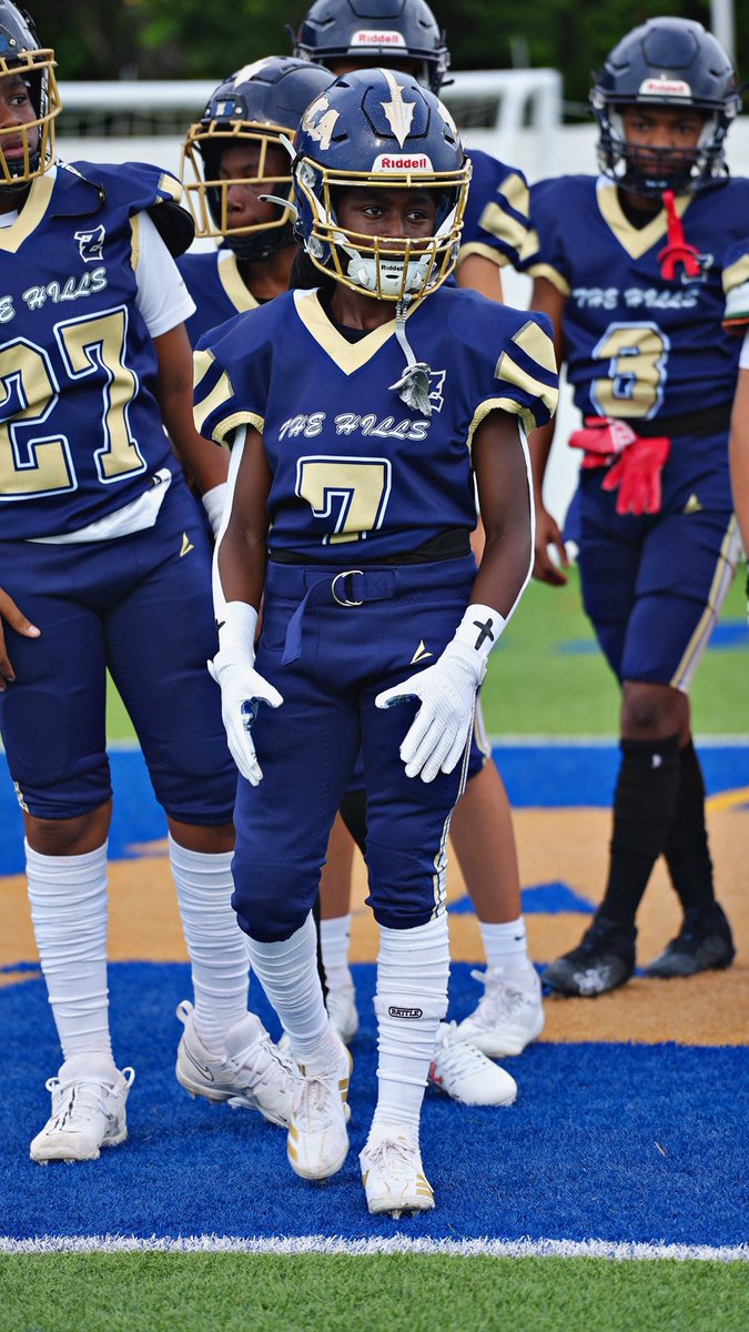 Run like you’re chasing your dreams, because they’re always ahead of you. #football #zca #athlete