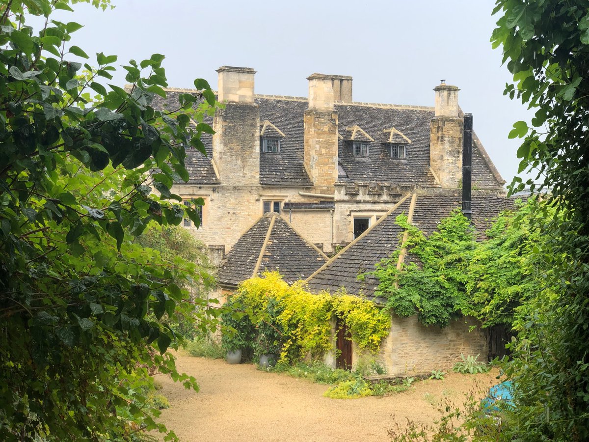 Literary B̶r̶i̶t̶a̶i̶n̶ Ireland (@literarybritain) on Twitter photo Asthall Manor, near #Burford in #Oxfordshire, was the home of novelist Nancy Mitford, along with her infamous sisters, from 1921-1926.
#writers #travel
<a href="/asthallmanor/">Asthall Manor</a> <a href="/WhatsOnOxon/">WhatsOnOxfordshire</a> Asthall Manor, near #Burford in #Oxfordshire, was the home of novelist Nancy Mitford, along with her infamous sisters, from 1921-1926.
#writers #travel
<a href="/asthallmanor/">Asthall Manor</a> <a href="/WhatsOnOxon/">WhatsOnOxfordshire</a>