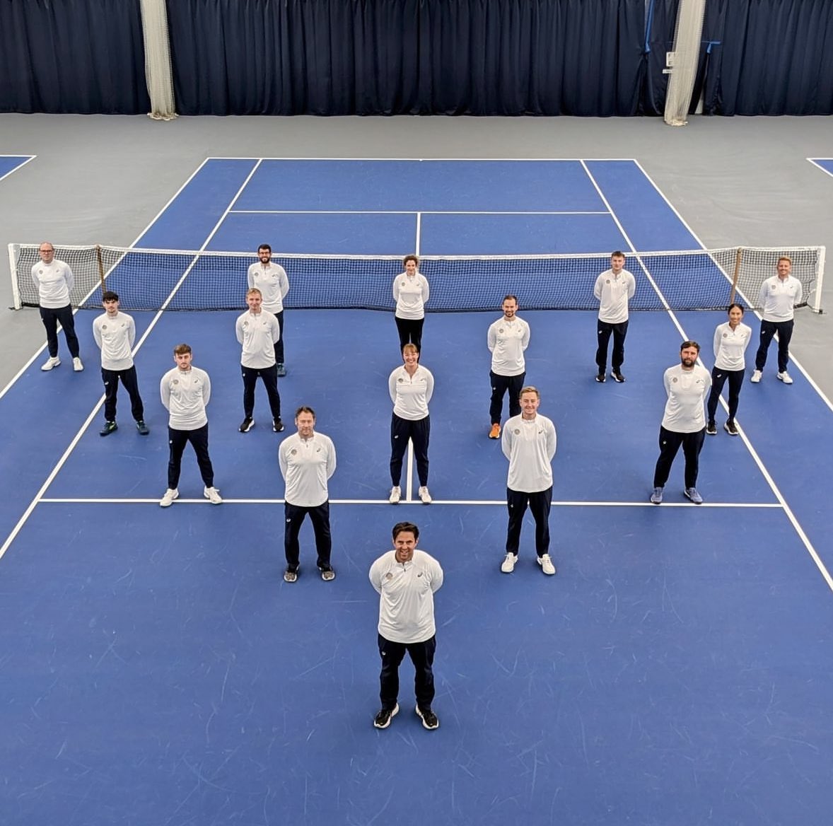 TeamBath Tennis (@teambathtennis) on Twitter photo Our Coaching Team 🤩>
You can read all about our new partnership with <a href="/ASICSTennis/">ASICS Tennis</a> in a new TennisHead article 📰👇
tennishead.net/leading-britis…
#TeamBath #AsicsTennis Our Coaching Team 🤩>
You can read all about our new partnership with <a href="/ASICSTennis/">ASICS Tennis</a> in a new TennisHead article 📰👇
tennishead.net/leading-britis…
#TeamBath #AsicsTennis