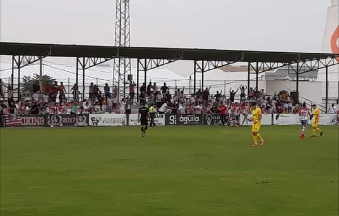 #Toxiria⚽🍻 🇪🇦 (@toxiriardcl) on Twitter photo Vuelven las Previas, y los Domingos en la grada animando,a por otra temporada más <a href="/UDCTOFICIAL/">UDC Torredonjimeno</a> <a href="/UdctF/">ToxiKing🔴⚪🔴⚪</a> ⚽🧨 Vuelven las Previas, y los Domingos en la grada animando,a por otra temporada más <a href="/UDCTOFICIAL/">UDC Torredonjimeno</a> <a href="/UdctF/">ToxiKing🔴⚪🔴⚪</a> ⚽🧨