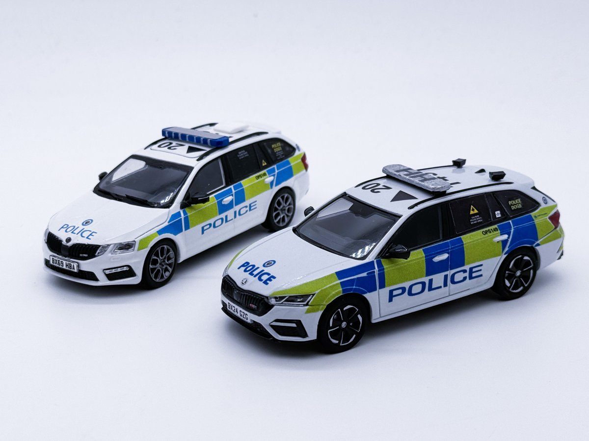 blue_code3's tweet image. 1/43 West Midlands Police Dog Unit Skoda Octavia VRs #OPS149