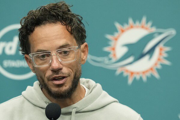 MLFootball's tweet photo. NEWS: Mike McDaniel says the #Dolphins  will likely bring in a veteran starting QB.

Tua Tagovailoa is currently in concussion protocol. https://t.co/EqjyQllRA3