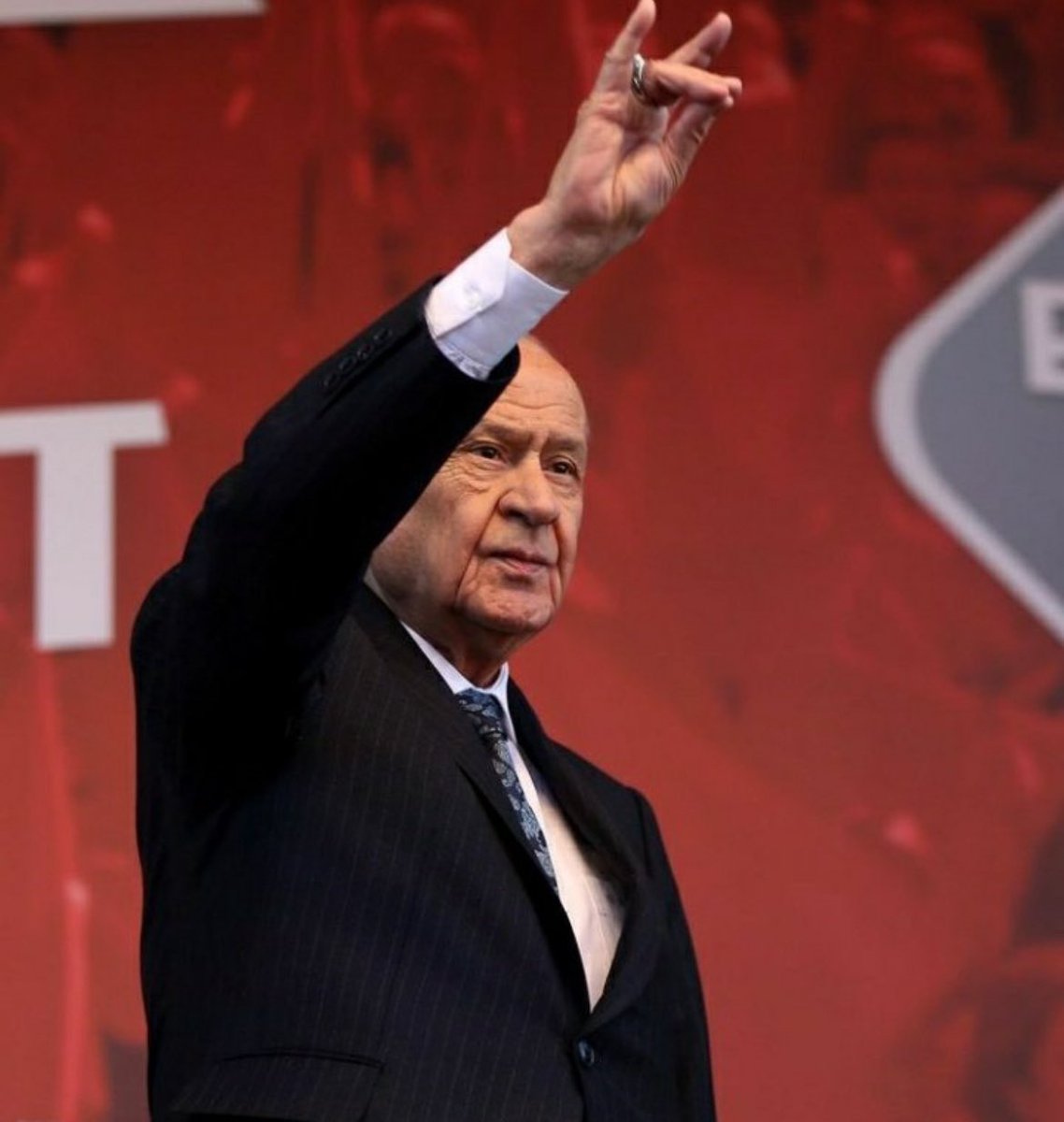 Hüseyin Özkan tweet media