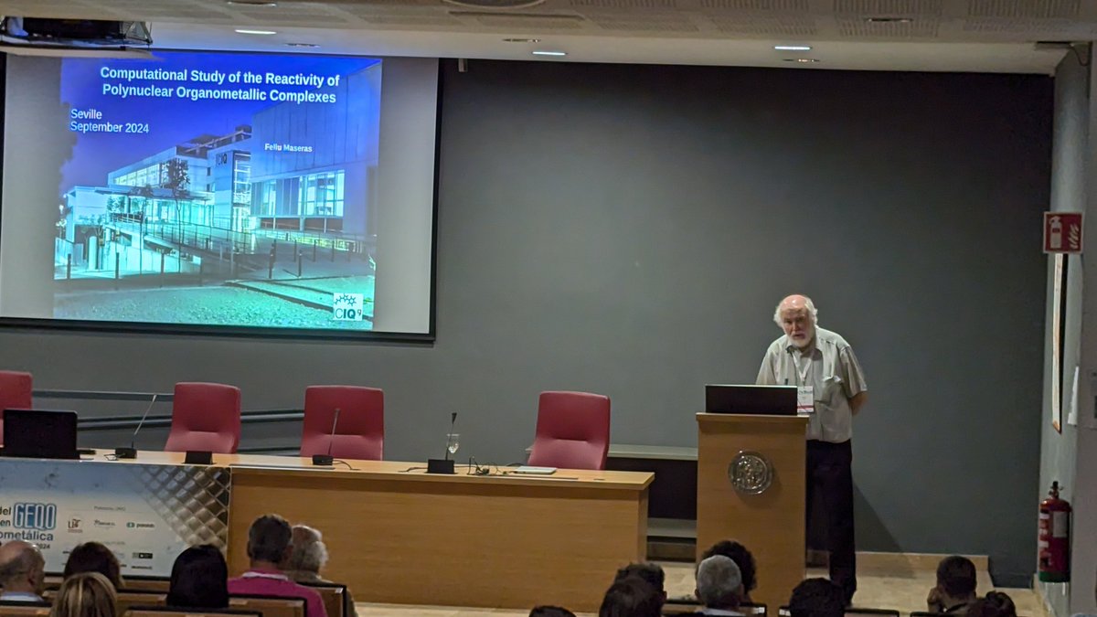 🏅Prof. Feliu Maseras, Rafael Usón Medal by <a href="/geqo_rseq/">GEQO RSEQ</a> for his contributions to the development and application of #compchem in organometallic chemistry. 📣Now on stage📣 providing the last plenary lecture of our <a href="/geqo_rseq/">GEQO RSEQ</a> meeting <a href="/GEQOSevilla24/">GEQOSevilla24</a>
