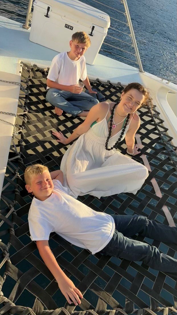ORWish's tweet photo. Hearts full, spirits lifted. Makenna’s wish to sail into a Maui sunset was everything her family needed and more. 🌊❤️
#WishGranted #MakeAWish #MakeAWishOregon #ORWish #Ohana https://t.co/jq6IqXcow9