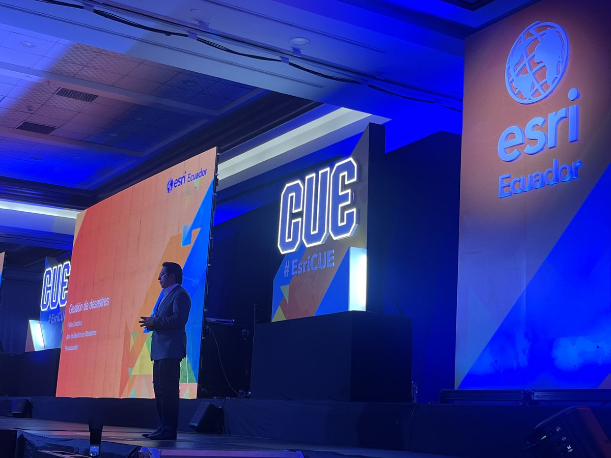 En la #CUE de <a href="/EsriEcu/">Esri Ecuador</a> se muestran estadísticas y métricas relevantes de dónde están los posibles problemas en la Gestión de Desastres de #Petroecuador. Lo expone <a href="/pablotro25/">Pablo Ordóñez</a> en la plenaria, miembro de la comunidad  <a href="/UnigisALatina/">UNIGIS América Latina</a>