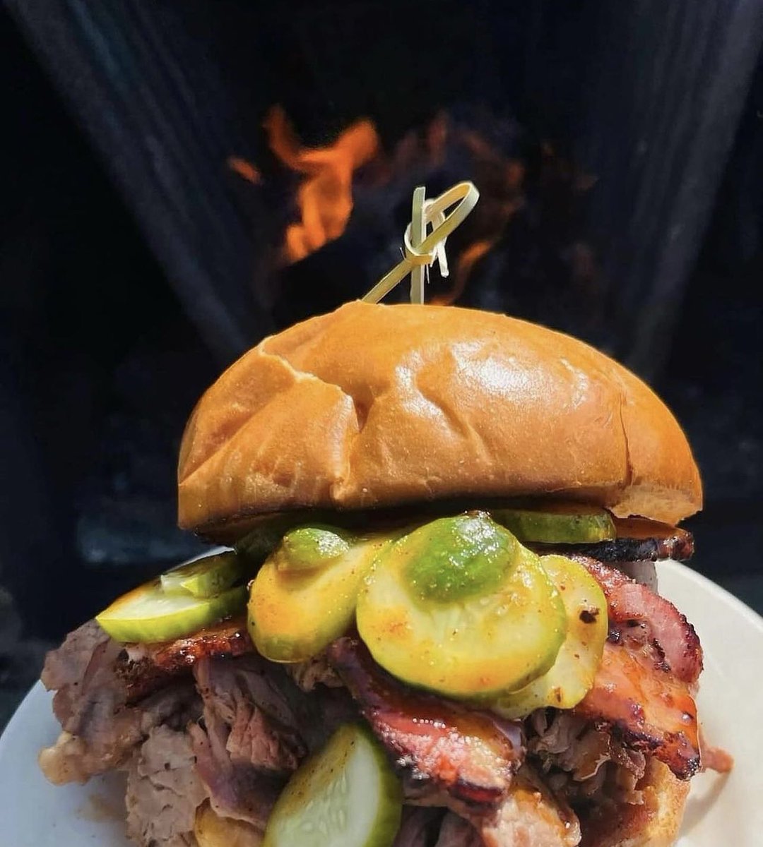 Return of an instant classic “Smoke Stack Lightning”
House-smoked shaved Tri-Tip topped off with our Bacon, spicy Pickles and finished off with Apple Cider Vinegar BBQ Sauce!

Want one to-go? 🙌🏼🙌🏼 ➡️Give us a call!  724-935-9870

We’ve got @reissdorf Kölsch drafts $5 all day!