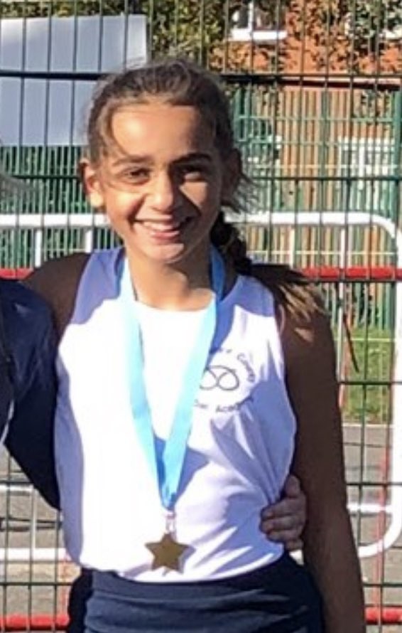 SCNA_Netball's tweet image. How it Started ➡️ How it’s Going 🌹

Congratulations to pathway graduate Millie on her selection into the @EnglandNetball Roses Academy for the 2024-25 season!

We can’t wait to follow your journey this season in the red dress! 

 @Milliejc22