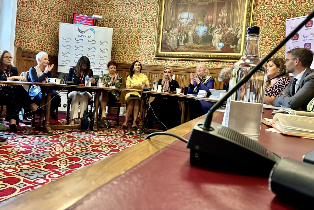 Great to be <a href="/UKHouseofLords/">House of Lords</a> <a href="/UKParliament/">UK Parliament</a> for @MPHERoes #AutumnSummit with <a href="/merltheearl/">Merlin Erroll</a>  <a href="/BaronessUddin/">Manzila Pola Uddin</a> <a href="/HeleneMartinGee/">Helene Martin Gee</a> <a href="/NatWestBusiness/">NatWest Business</a>.   

So many inspiring stories, role models &amp; insights! 🌟 🇬🇧 🌍🥂

#FemaleLeaders #Entrepreneurs