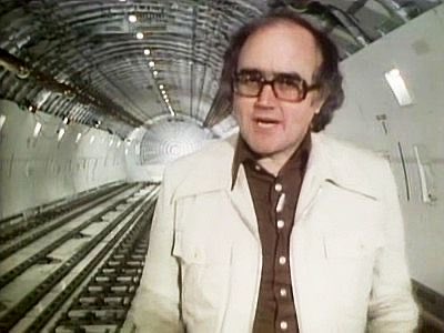 Minored in Latin &amp; biology. Bachelor degs anthropology &amp; sociology. Grad school: anthropology &amp; historic/museum admin. Postgrad: Wharton School. Those ways of learning have been central in making me a better writer. But a few taught me to think as expansively as James Burke: