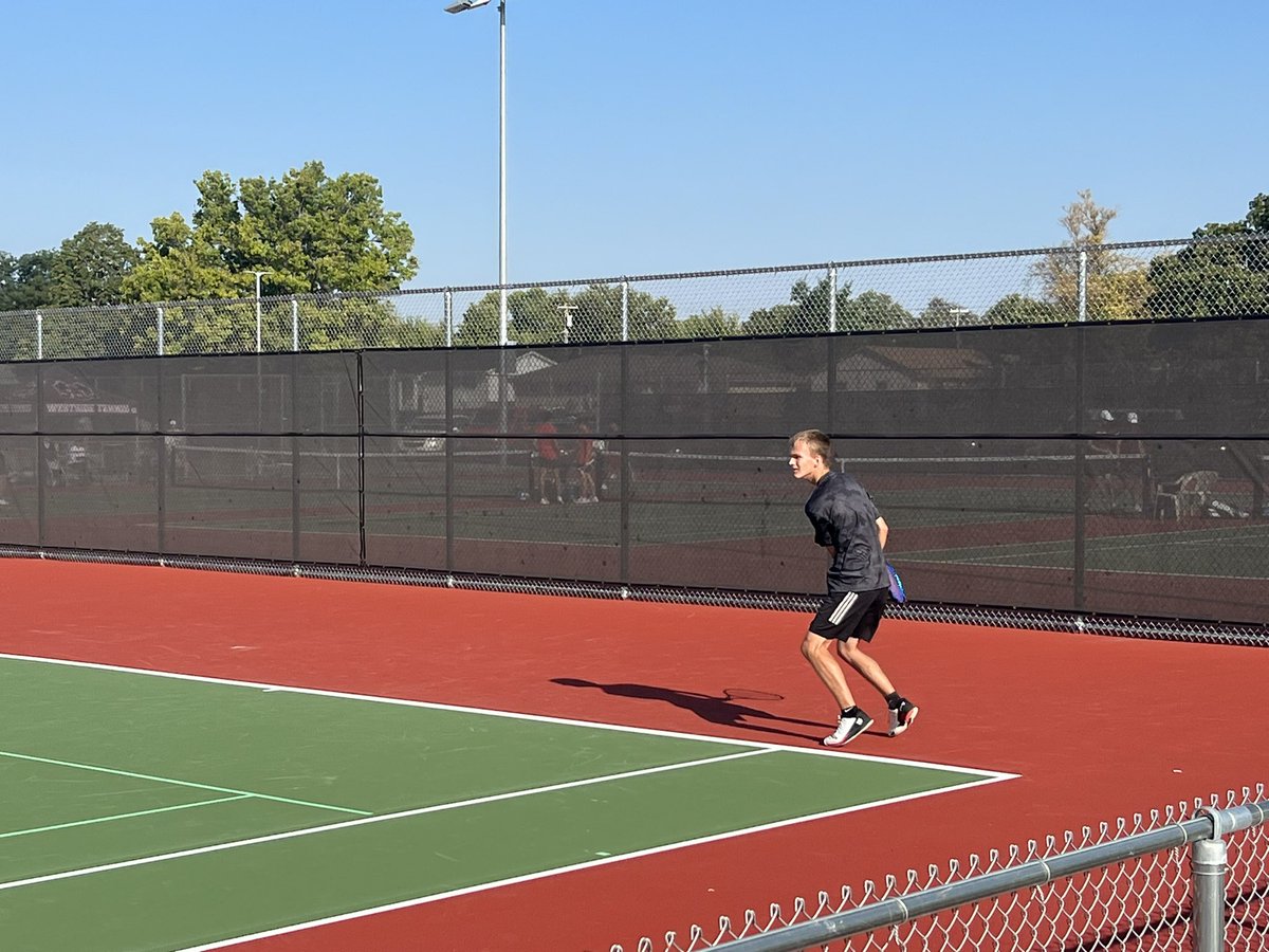 🎾 🚀 Everyone is on the courts and competing hard. Let’s go #Rockets #RocketTennis 🎾 🚀