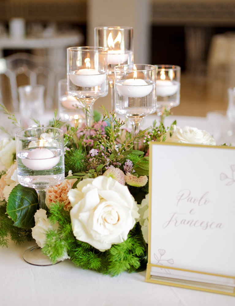 Romantic set-up for two romantic hearts 💕
#weddingseason #matrimonio