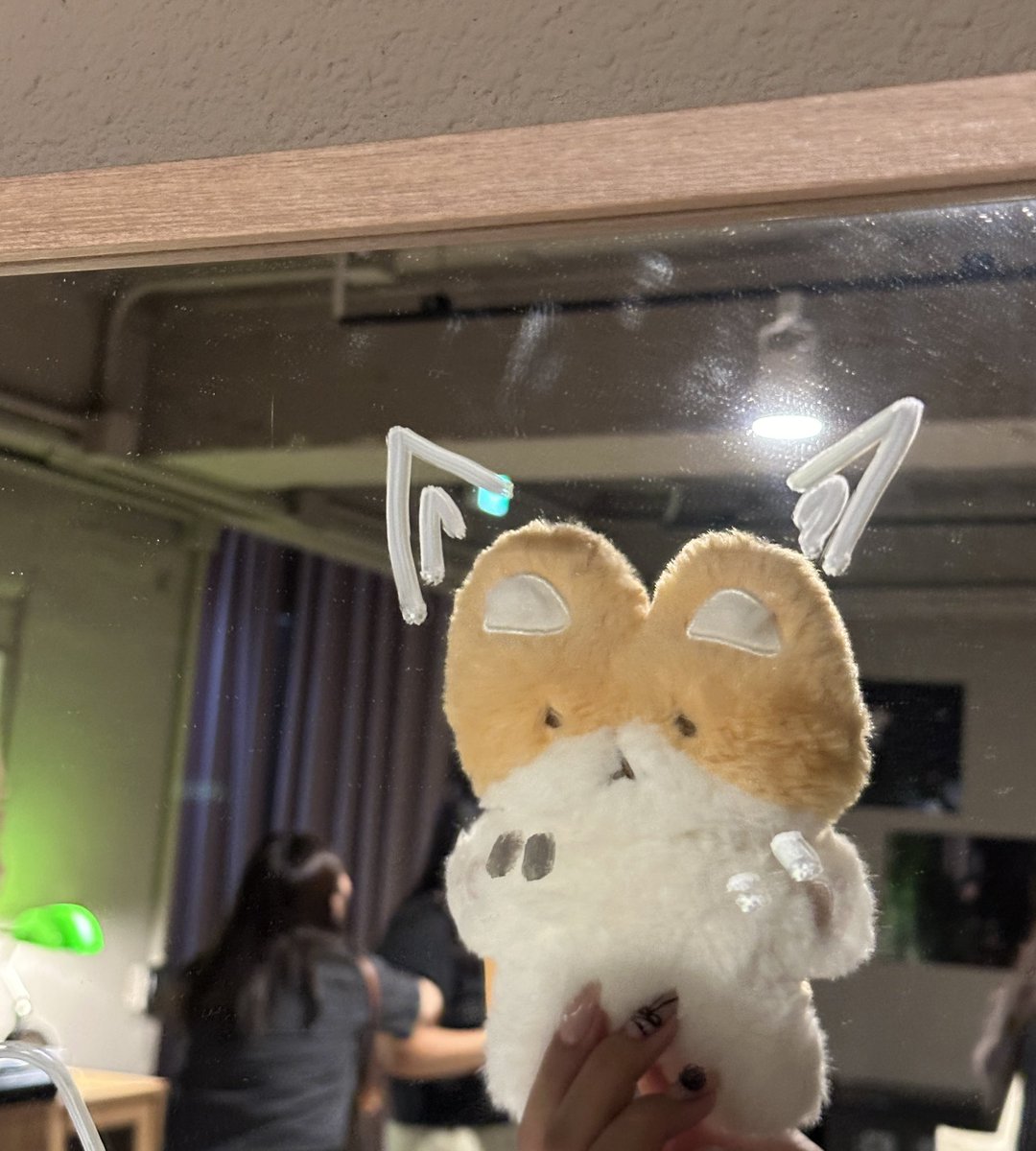 bhhr0506's tweet photo. #백현아오늘은 @B_hundred_Hyun
팝업마지막날 오늘도 가서 사진 왕창 찍구왔다
터래기인형 더 가져올걸 그랬당
오늘도 좋은 추억 만들다가 고마워 백현아♡
#백현 #BAEKHYUN #HelloWorld #뮤직플랜트 #MUSICPLANT #BAEKHYUN_POPUP #HelloWorld_POPUP https://t.co/mFA8otrMb7