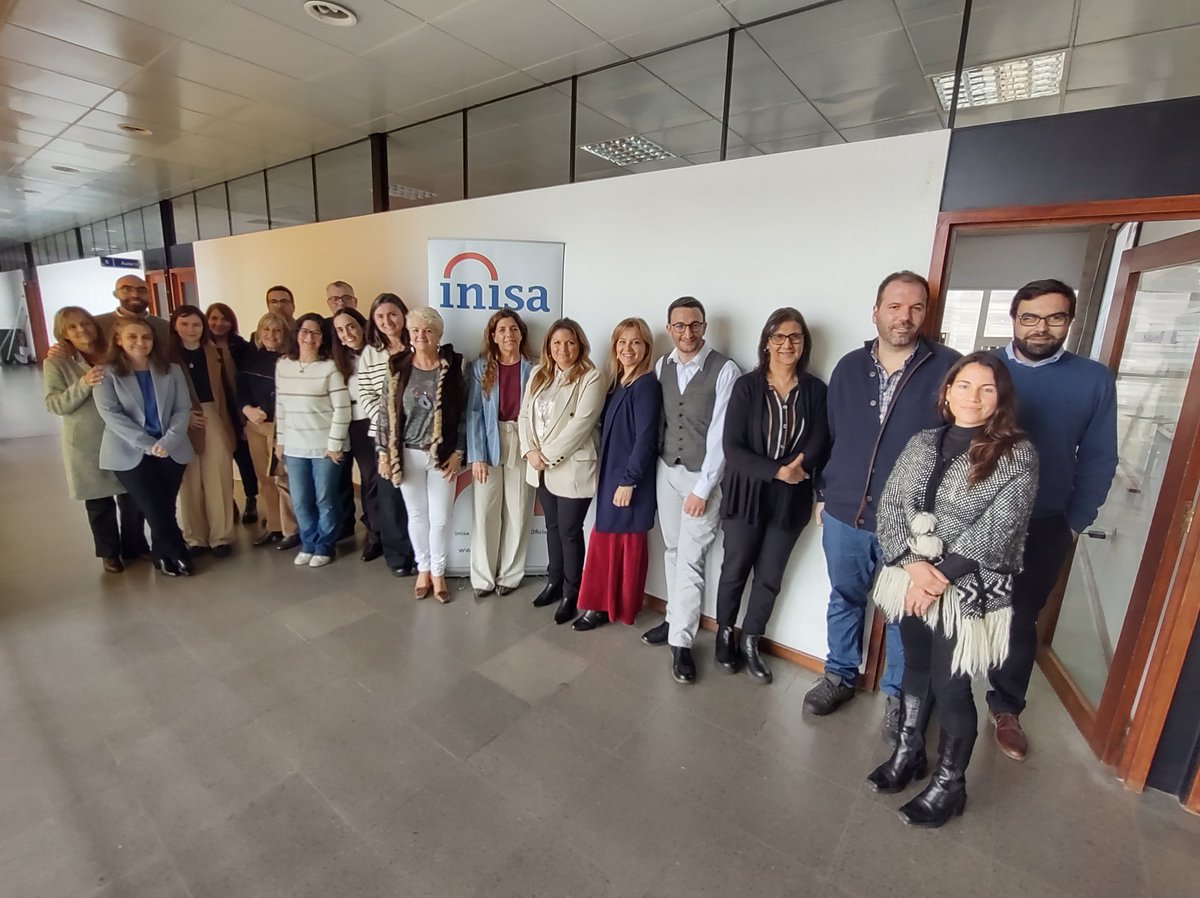 Hoy en la ciudad de Salto , el Centro de Estudios Judiciales del Uruguay e Inisa llevan adelante una jornada conjunta de acercamiento y formación en la materia especializada de justicia penal juvenil dirigida a las y los jueces de todo el país.
<a href="/PJudicialUY/">Poder Judicial UY</a>