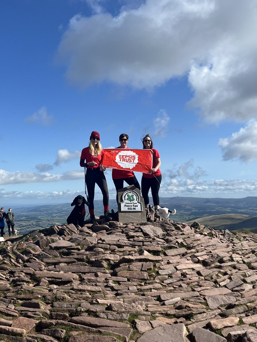 For #WorldSepsisDay, <a href="/CwmTafMorgannwg/">Cwm Taf Morgannwg University Health Board</a> Critical Care Outreach Teams completed a Walk for Sepsis up South Wales’ highest peak - Pen Y Fan, in order to raise awareness. Well done team (and dogs!) <a href="/UKSepsisTrust/">The UK Sepsis Trust</a>