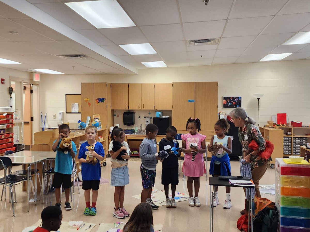 Mary Beth, our partner naturalist, is back and met our first graders today!