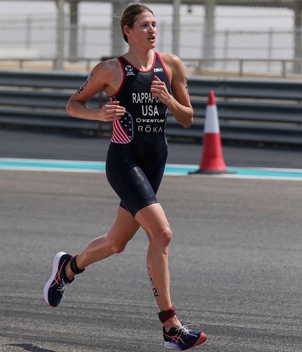‼️Summer Rappaport debuta en IRONMAN 70.3

Esta mujer debuta mañana en el IRONMAN 70.3 Michigan. Ha entrenado unos días con Paula Findlay que le ha llevado con el gancho en la bici pero se ha quedado asustada de su poderío corriendo.

¿Será la MD su distancia?