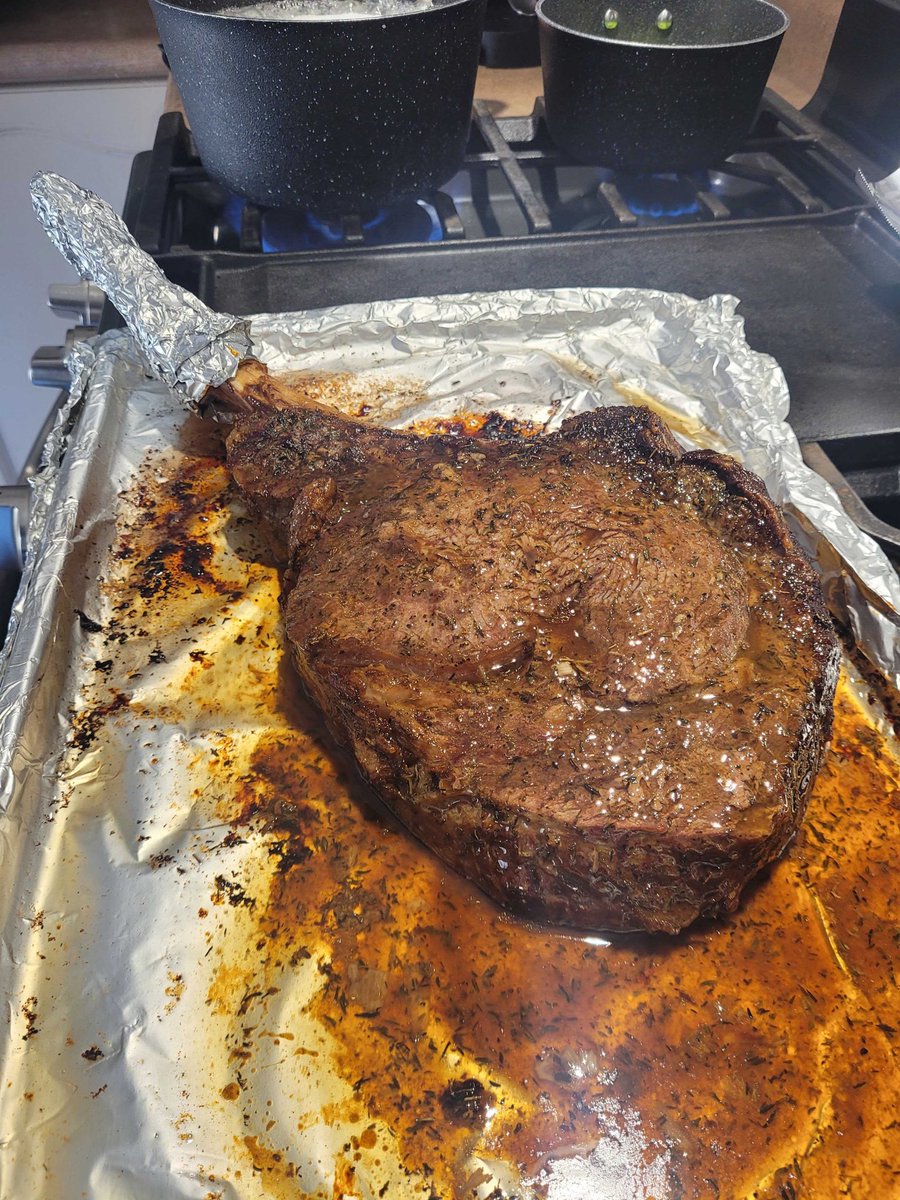 Ever wonder what our truSTAFF are eating? Take a look! 🙌🏼 📸 🤤