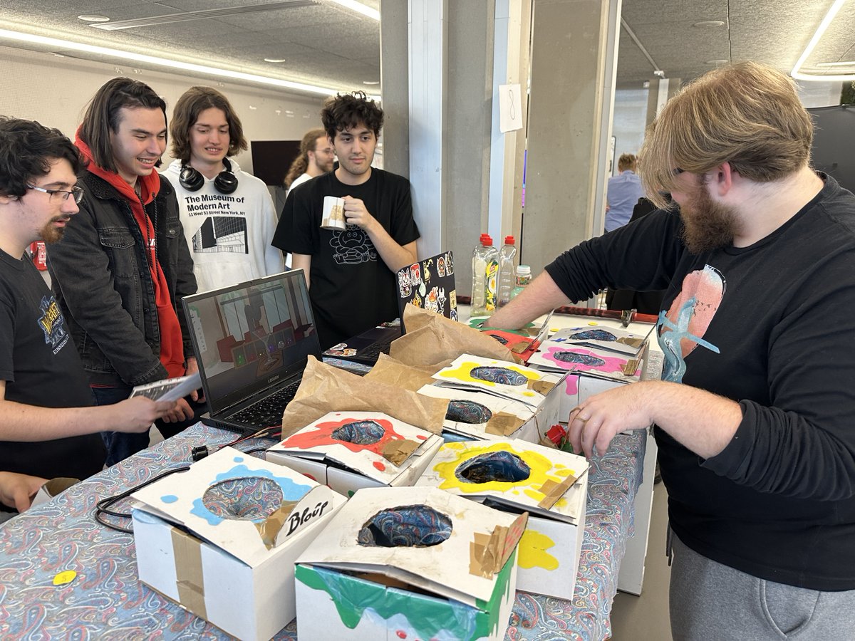 IIM (@iimparis) on Twitter photo GodFather Godmother Jam à l’IIM édition #2024 🎮🤝
Pendant une semaine, les étudiants se retrouvent en équipes mélangés entre les étudiants en bachelor et en mastère pour réaliser un #jeuvidéo ! GodFather Godmother Jam à l’IIM édition #2024 🎮🤝
Pendant une semaine, les étudiants se retrouvent en équipes mélangés entre les étudiants en bachelor et en mastère pour réaliser un #jeuvidéo !