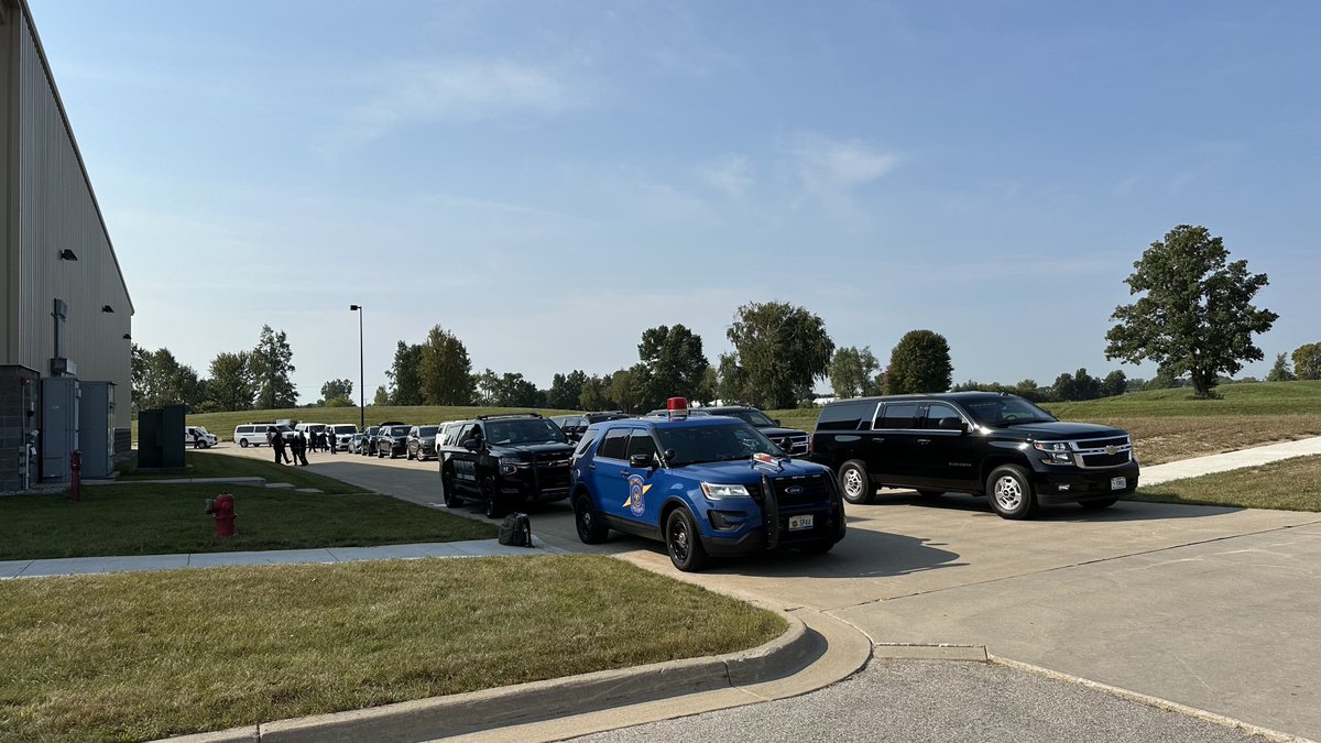 The motorcade for Minnesota Gov. and democratic vice presidential candidate Tim Walz is staged at Capital Region International Airport in Lansing, Friday, Sept. 13, 2024. ⁦<a href="/LSJNews/">Lansing State Journal</a>⁩ ⁦<a href="/MikeEllis_AIM/">Mike Ellis</a>⁩