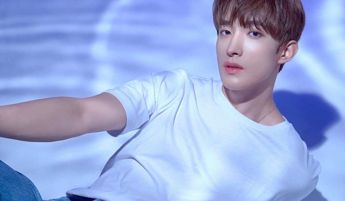 dkging_'s tweet image. 도겸이랑 물 조합을 영원히 좋아함💦💦🌊🌊