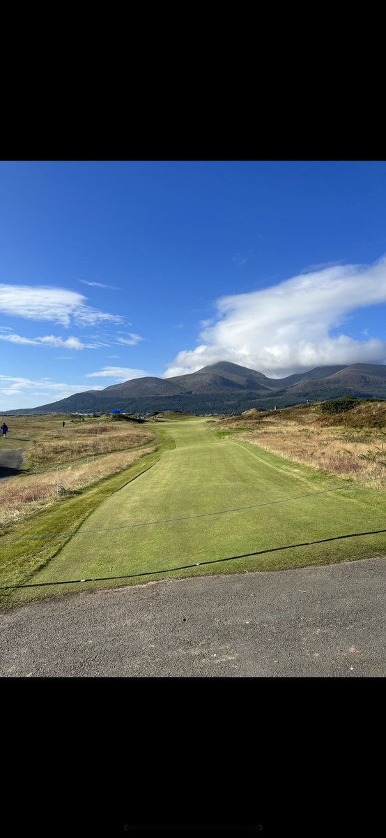 duthie_kyle's tweet photo. Royal County Down, unbelievable place https://t.co/FB6uTsQR7j