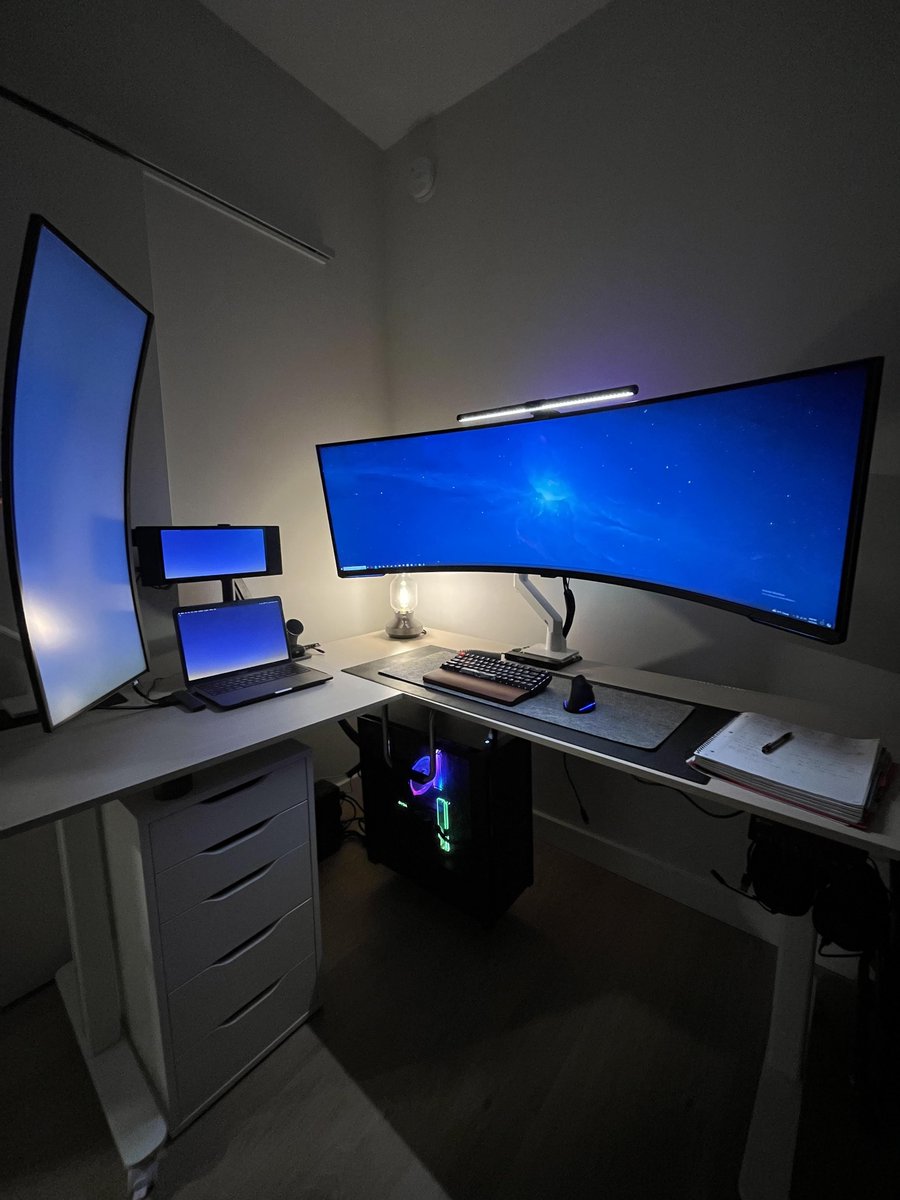 KeychronMK's tweet photo. Feast your eyes on this impressive 57-inch setup that features Keychron's versatile wireless 65% keyboard!
📸by u/deadbutdreaming_
#KeychronK6 #Keychron #wirelesskeyboard #mechanicalkeyboard #customkeyboard #multitask #WFH https://t.co/WDRTPWfanE