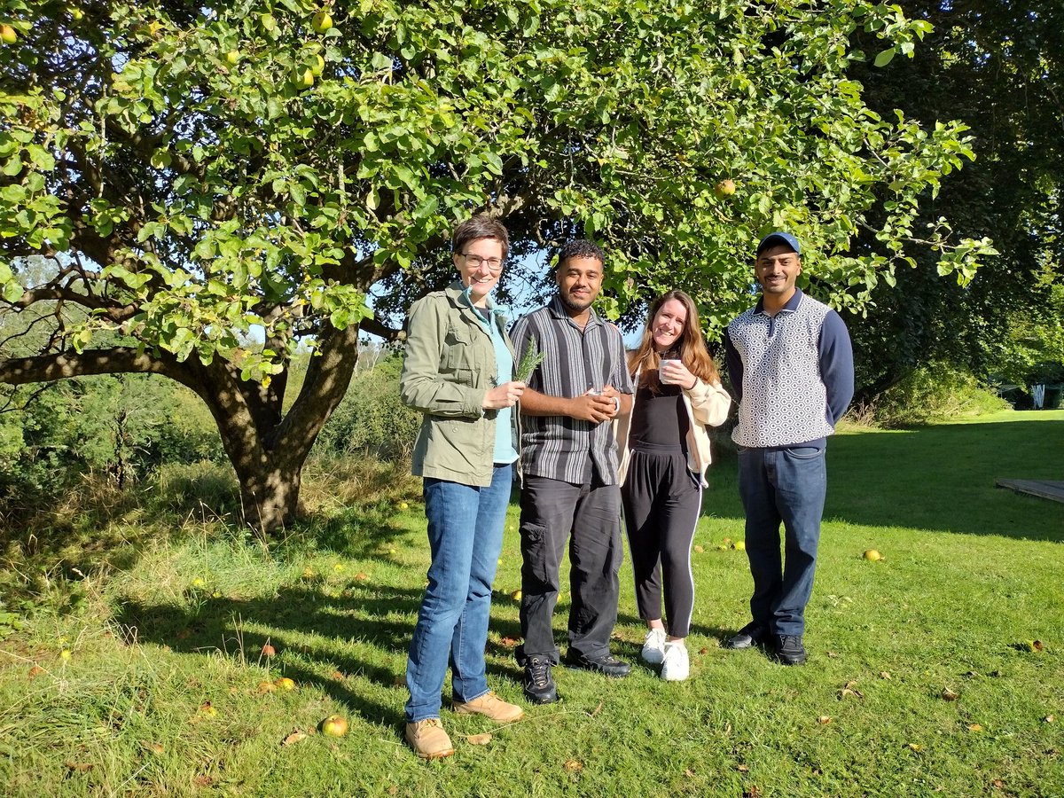 Lovely to be with some of the <a href="/dioceseoflondon/">London Diocese</a> apprentice scheme members &amp; many other Children, Youth &amp; Families Workers at #GrowingYounger retreat at <a href="/RiponCuddesdon/">Ripon College Cuddesdon</a> this week - thanks to <a href="/deacon_shaped/">Alice Smith</a> &amp; to all involved &amp; <a href="/SouthwarkCofE/">Southwark Diocese</a>